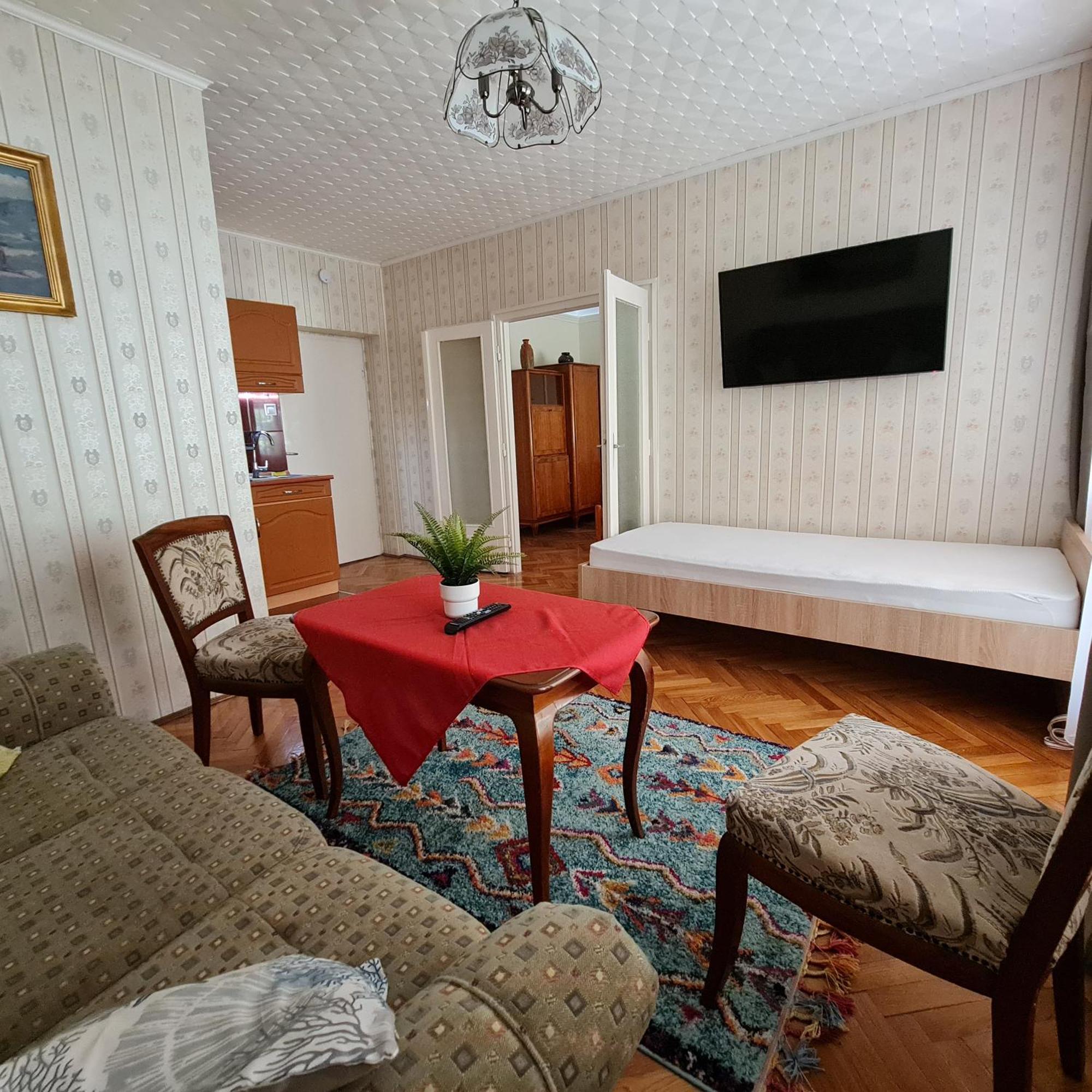 Otis Vendeghaz Apartment ชิโอฟก ห้อง รูปภาพ